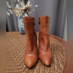 Vero Cuoio Leather Ankle Boots